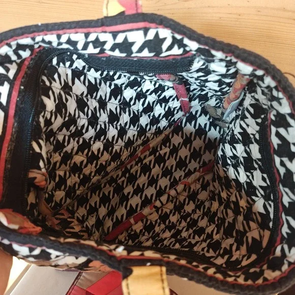 Vera Bradley Floral Purse Bundle 1 Purse and 4 Clutches - Picture 8 of 8